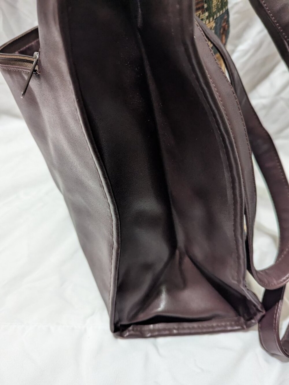 Dog themed burgundy tote/purse - Picture 4 of 11